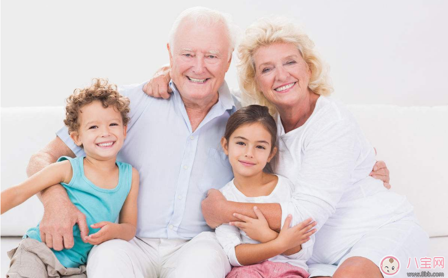 什么樣的老人適合帶孩子 孩子跟著老人生活好嗎