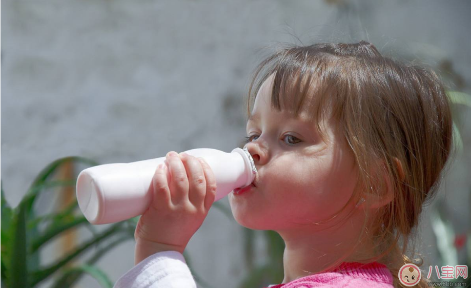 怎樣辨別酸奶真假 哪些酸奶小寶寶不能喝 怎樣辨別酸奶真假 哪些酸奶小寶寶不能喝