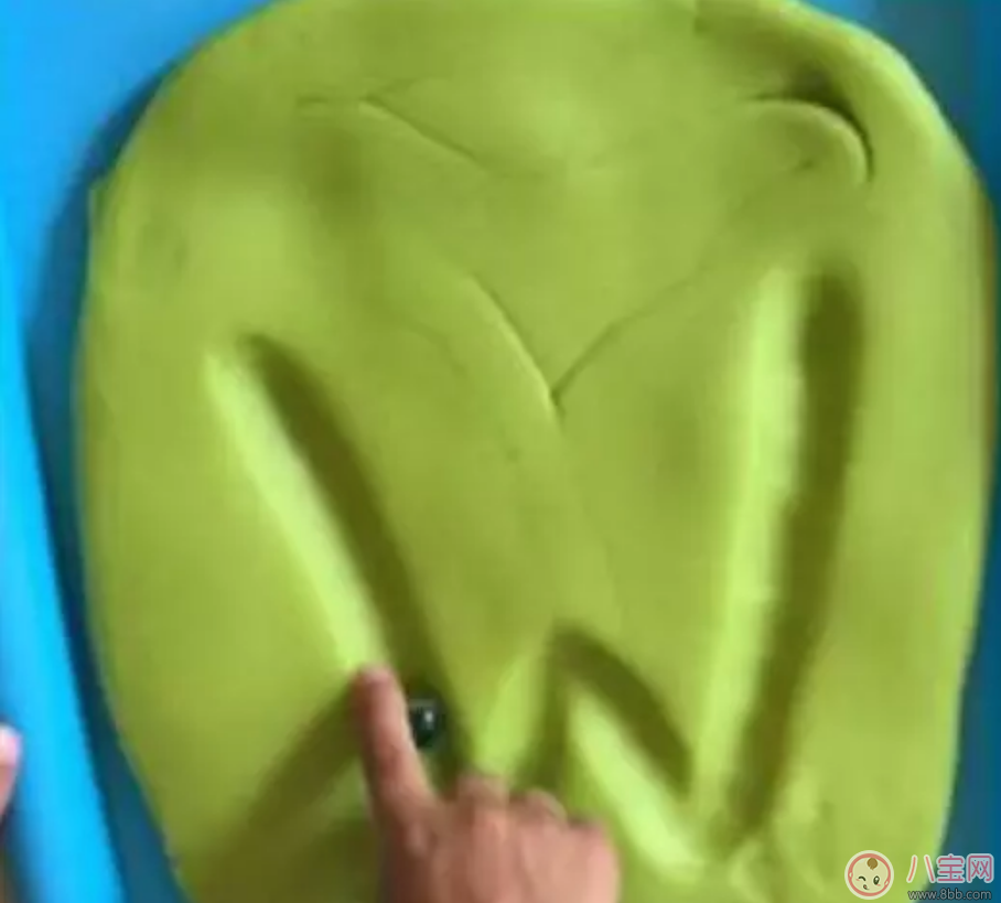 怎么和孩子捏橡皮泥游戲 不同年齡階段的孩子怎么玩橡皮泥