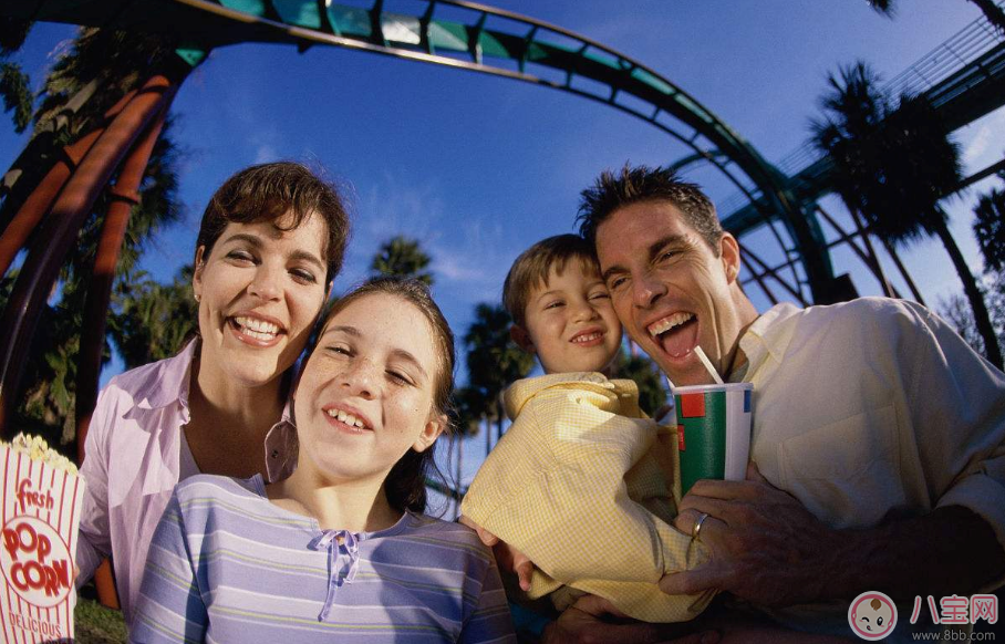 孩子去游樂場怎么保障安全 帶孩子去游樂園要注意什么