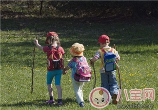 陪孩子爬山的唯美句子說說 帶孩子爬山的優(yōu)美的心情短語