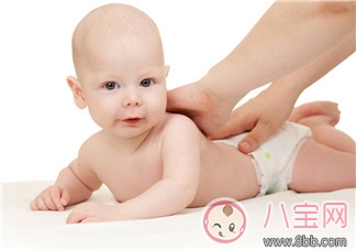 初生兒睡覺老哼哼唧唧怎么回事 寶寶睡覺哼哼唧唧扭來扭去怎么辦