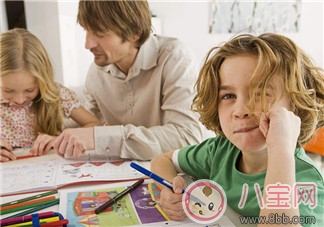 如何鼓勵孩子完成作業 家長怎么輔導孩子做作業