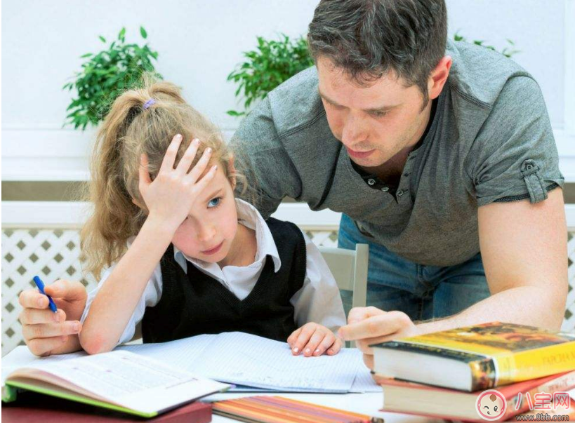 孩子小學(xué)不愛寫作業(yè)怎么辦 如何讓孩子主動寫作業(yè)