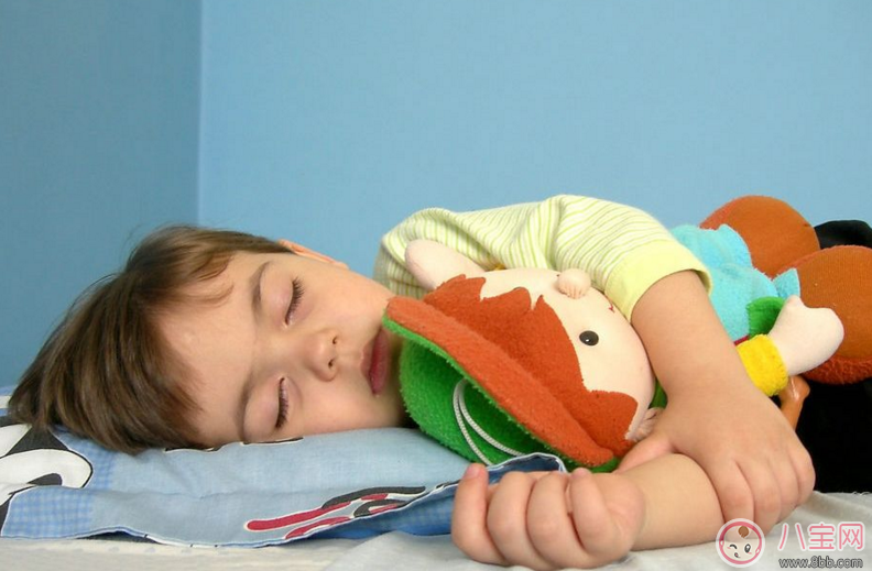 寶寶第一次獨立睡覺的心情感慨 孩子獨立睡覺的說說朋友圈 寶寶第一次獨立睡覺的心情感慨 孩子獨立睡覺的說說朋友圈