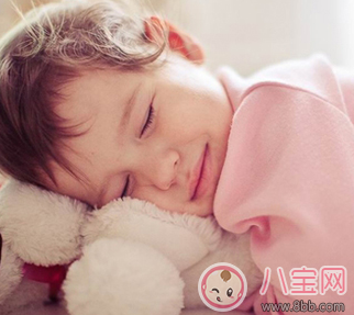 寶寶第一次獨立睡覺的心情感慨 孩子獨立睡覺的說說朋友圈 寶寶第一次獨立睡覺的心情感慨 孩子獨立睡覺的說說朋友圈