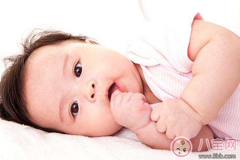 嬰兒為什么喜歡吮手指 嬰兒喜歡吸吮手指好不好