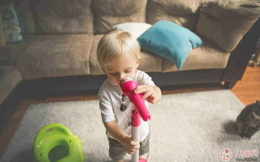 帶男孩的時候要注意哪些 帶男孩的時候和女孩之間有哪些區別 帶男孩的時候要注意哪些 帶男孩的時候和女孩之間有哪些區別
