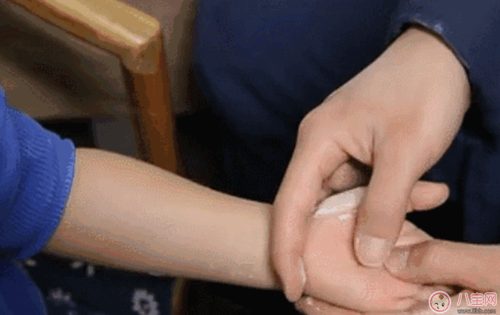 小兒調理脾胃推拿手法是什么 小孩調理脾胃推拿圖解 