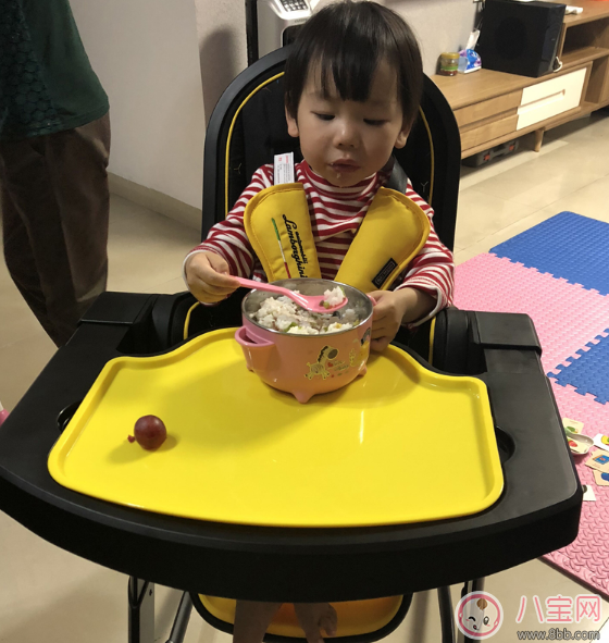 蘭博基尼寶寶餐椅怎么樣 蘭博基尼寶寶餐椅使用測評 蘭博基尼寶寶餐椅怎么樣 蘭博基尼寶寶餐椅使用測評