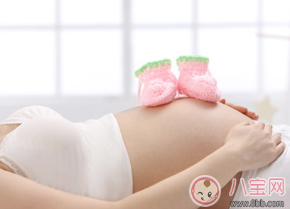孕中期肚皮發(fā)緊發(fā)硬怎么辦 怎樣緩解肚皮發(fā)緊發(fā)硬