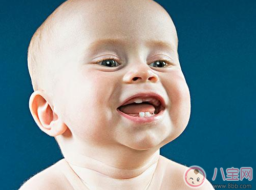 寶寶長牙的朋友圈說說 關于寶寶長牙說說心情 寶寶長牙的朋友圈說說 關于寶寶長牙說說心情