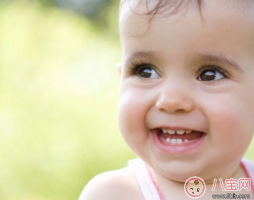 寶寶長牙的朋友圈說說 關于寶寶長牙說說心情 寶寶長牙的朋友圈說說 關于寶寶長牙說說心情
