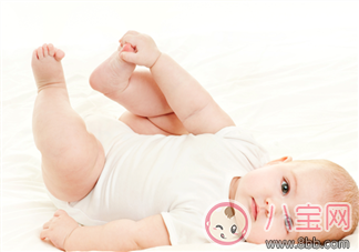 寶寶枕禿就代表缺鈣嗎 如何護理寶寶的頭發(fā)