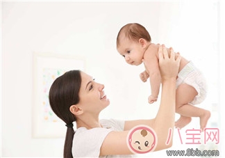 當媽媽不容易的心情句子說說 當媽不容易但幸福的短語說說感慨