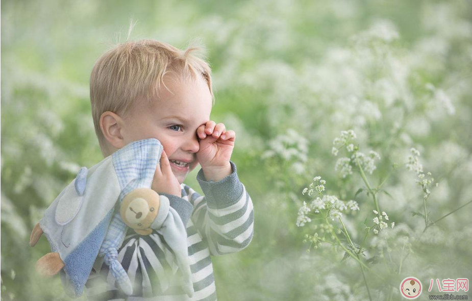 當媽媽不容易的心情句子說說 當媽不容易但幸福的短語說說感慨