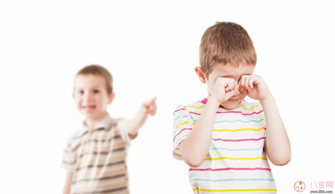 孩子老是在學(xué)校受欺負(fù)怎么辦 如何對待孩子被欺負(fù)的問題