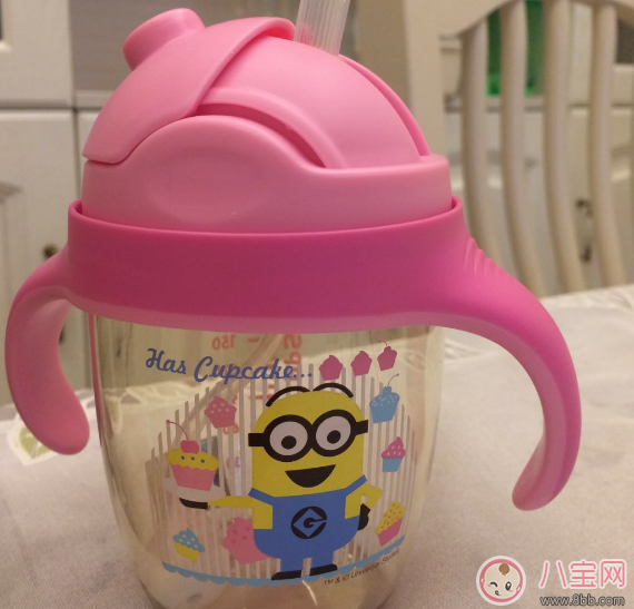 小黃人PPSU水杯怎么樣 小黃人PPSU水杯使用測評