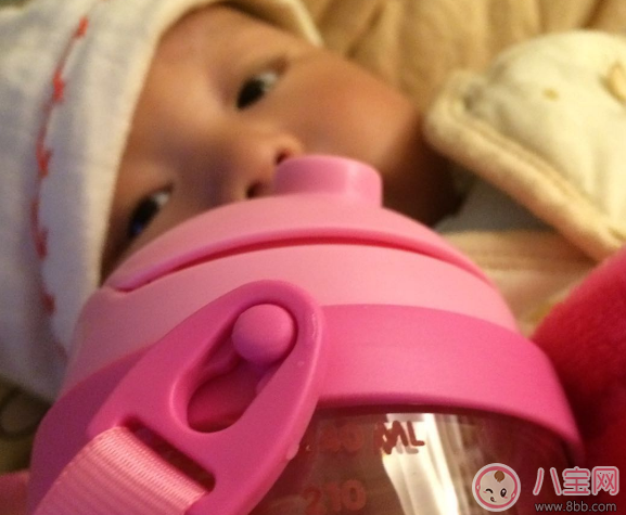 小黃人PPSU水杯怎么樣 小黃人PPSU水杯使用測評