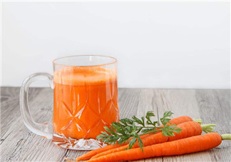 喝胡蘿卜汁能預(yù)防乳腺癌嗎 如何自制胡蘿卜汁
