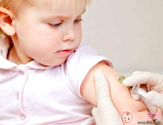 帶寶寶打疫苗媽媽心疼的說說感慨 心疼寶寶打疫苗的心情說說