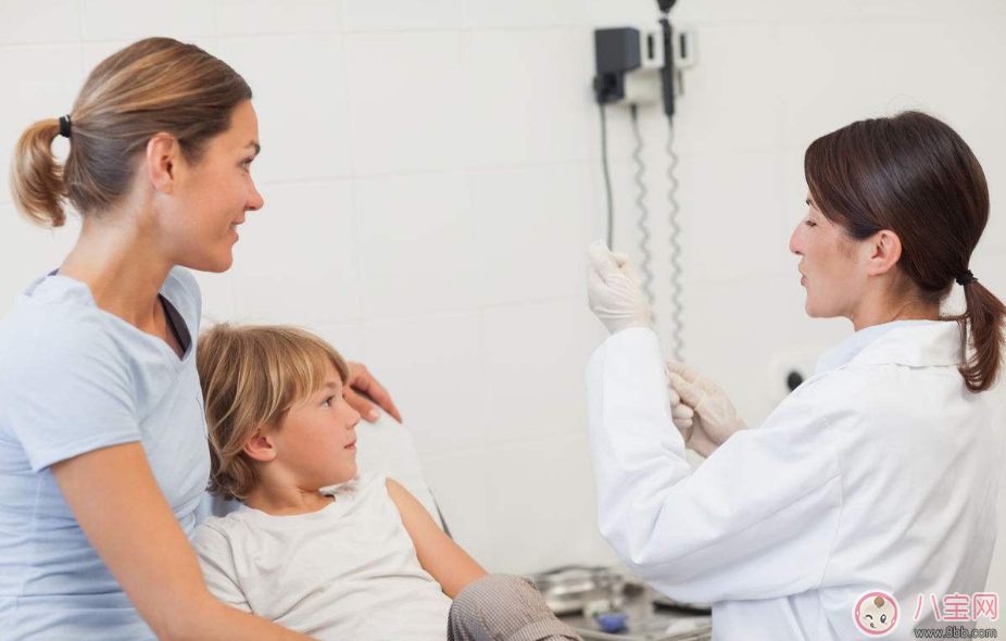 帶寶寶打針自己哭了的心情說說 寶寶打針哭的是自己的感慨說說句子 帶寶寶打針自己哭了的心情說說 寶寶打針哭的是自己的感慨說說句子