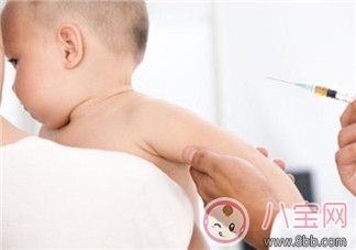 帶寶貝打疫苗的說說心情 寶寶打疫苗媽媽心疼感慨朋友圈