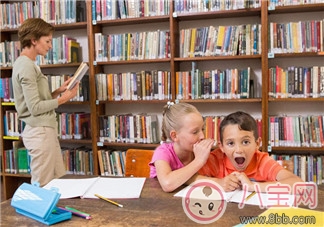 帶孩子圖書(shū)館看書(shū)的心情說(shuō)說(shuō) 和孩子在圖書(shū)館看書(shū)的感慨句子說(shuō)說(shuō)