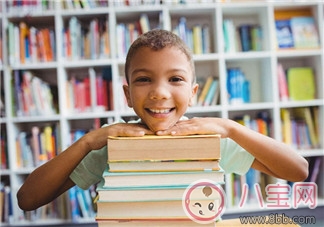 給孩子買書心情說說 給孩子買書的句子短語說說