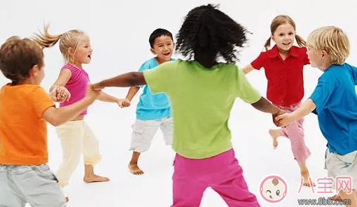 3歲小孩怎么教育他交朋友 怎么培養3歲寶寶的社交需求 3歲小孩怎么教育他交朋友 怎么培養3歲寶寶的社交需求