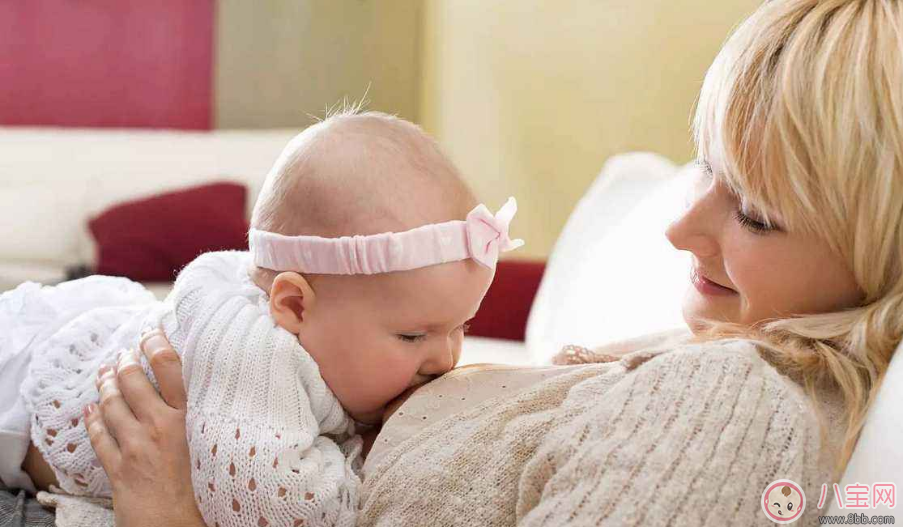 母乳喂養喂成大小奶怎么辦 產后母乳喂養大小胸如何糾正