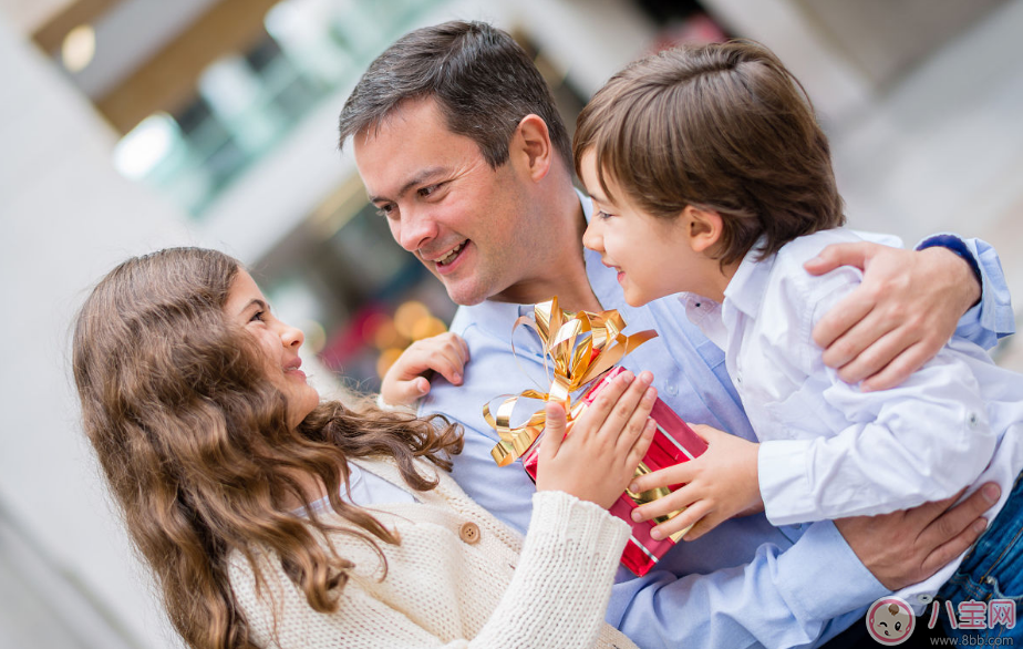 孩子每天都想要禮物可以滿足他嗎 孩子想要禮物應(yīng)該怎么準(zhǔn)備