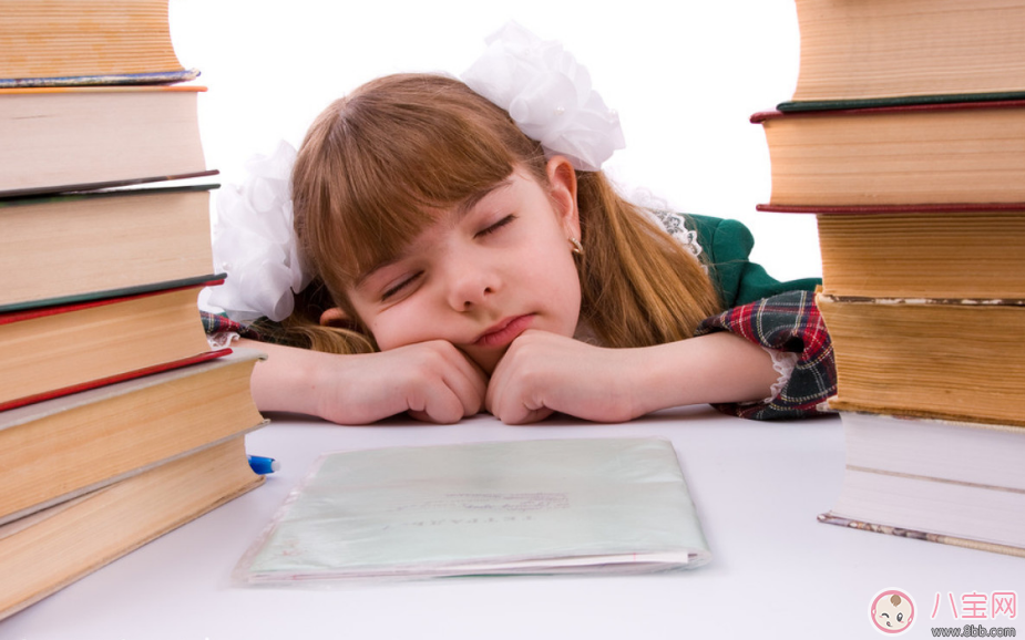 孩子上學后的睡眠時間怎么調整 孩子每天睡多久比較好