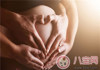 朋友圈發大肚照說說句子 曬大肚照說說心情感慨