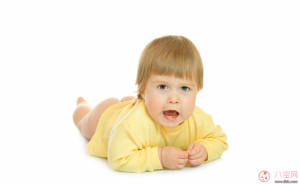 寶寶多大不用穿開襠褲 一歲寶寶能穿開襠褲嗎 寶寶多大不用穿開襠褲 一歲寶寶能穿開襠褲嗎