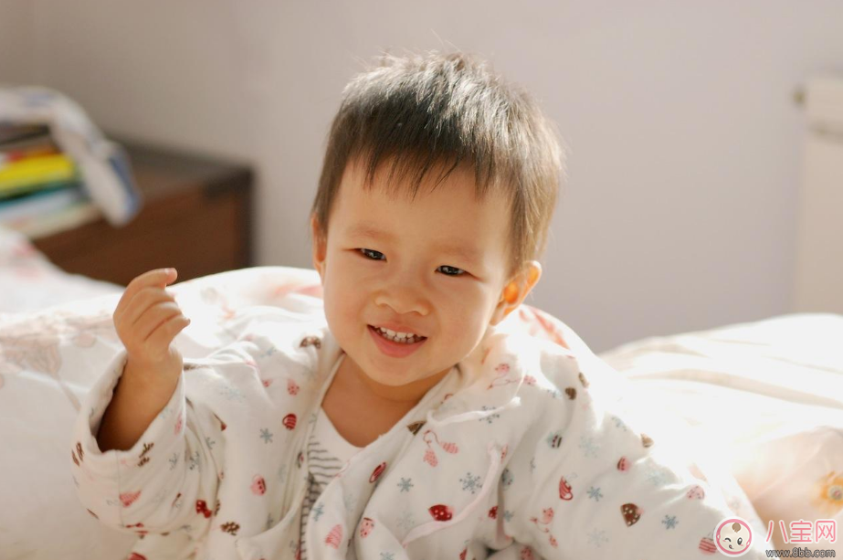 孩子喜歡搖腦袋是生病了嗎 孩子喜歡搖頭是什么原因 孩子喜歡搖腦袋是生病了嗎 孩子喜歡搖頭是什么原因