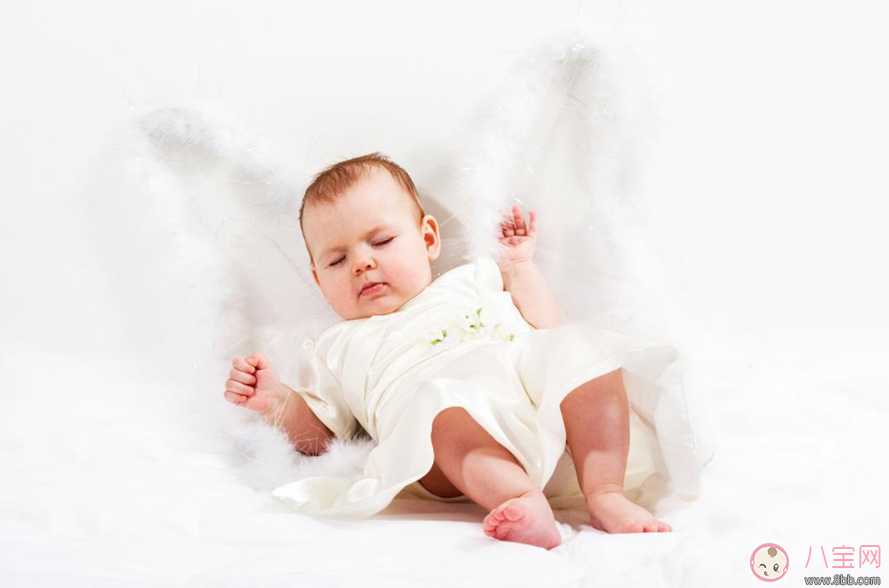 孩子晚上不睡玩鬧的心情說說 孩子玩到晚上不睡覺的感慨句子說說