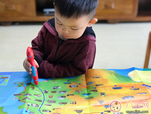 洪恩點(diǎn)讀筆早教機(jī)怎么樣 洪恩點(diǎn)讀筆早教機(jī)使用測評