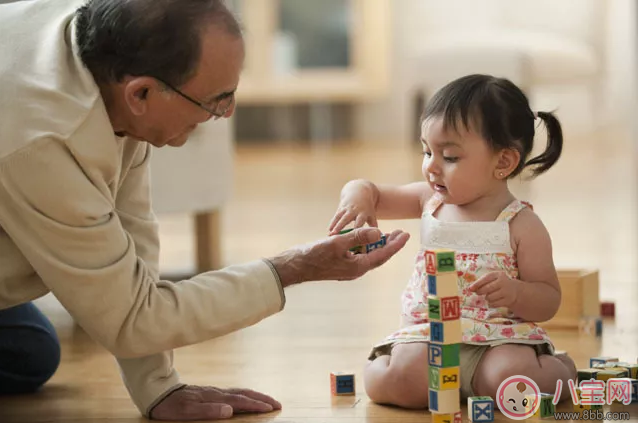 教孩子說話的時候應該怎么辦 怎么教孩子說話