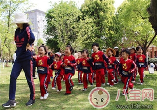 小學生春游的說說朋友圈 小學生春游曬圖心情說說