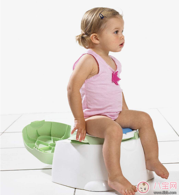 怎樣教1歲多的孩子自己大小便 如何教導(dǎo)寶寶自己上廁所 怎樣教1歲多的孩子自己大小便 如何教導(dǎo)寶寶自己上廁所