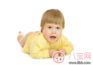 1歲寶寶為什么牙齒不整齊 寶寶牙齒不齊要矯正嗎 1歲寶寶為什么牙齒不整齊 寶寶牙齒不齊要矯正嗎