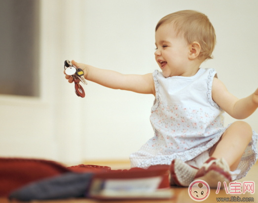 春天怎么給寶寶穿衣服好 嬰兒春天怎么穿衣服