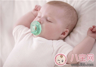 母乳親喂好還是瓶喂好 母乳親喂和瓶喂有什么區(qū)別 母乳親喂好還是瓶喂好 母乳親喂和瓶喂有什么區(qū)別