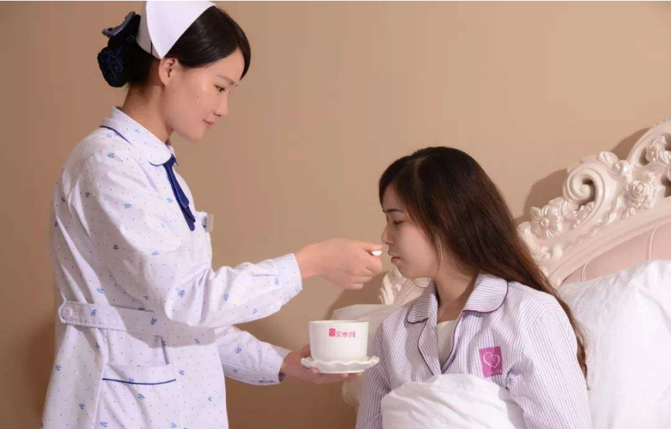 坐月子不洗頭會脫發嗎 坐月子洗頭會怎么樣