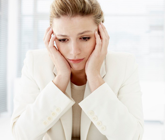 月子頭疼會落下病根嗎 坐月子老是頭疼怎么辦