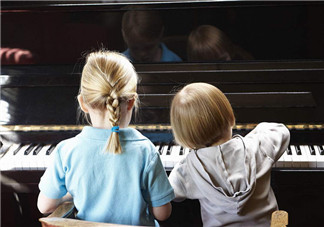 孩子會彈鋼琴了的心情說說 分享孩子能夠彈鋼琴曲子的心情感慨 孩子會彈鋼琴了的心情說說 分享孩子能夠彈鋼琴曲子的心情感慨