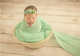 寶寶滿月照的祝福語心情說說 寶寶滿月照配唯美的句子說說朋友圈