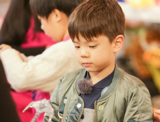 媽媽是超人嗯哼自黑我腦子不好 嗯哼我腦子不好是哪一期