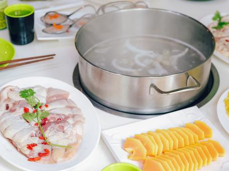 哺乳期可以吃火鍋嗎 哺乳期怎么健康吃火鍋